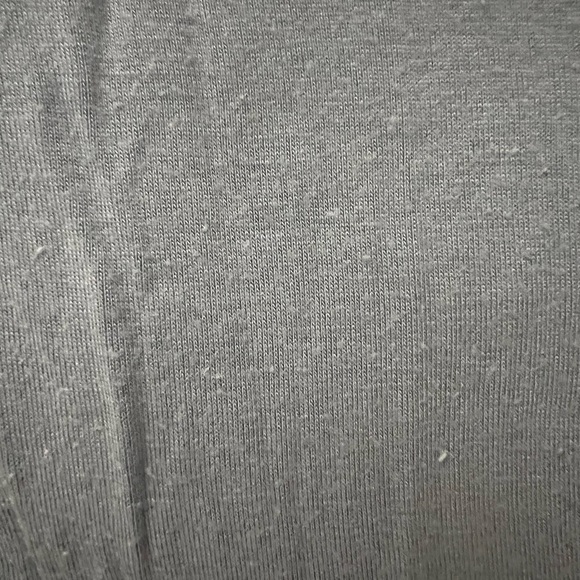 Gray Simple Top - Picture 2 of 2